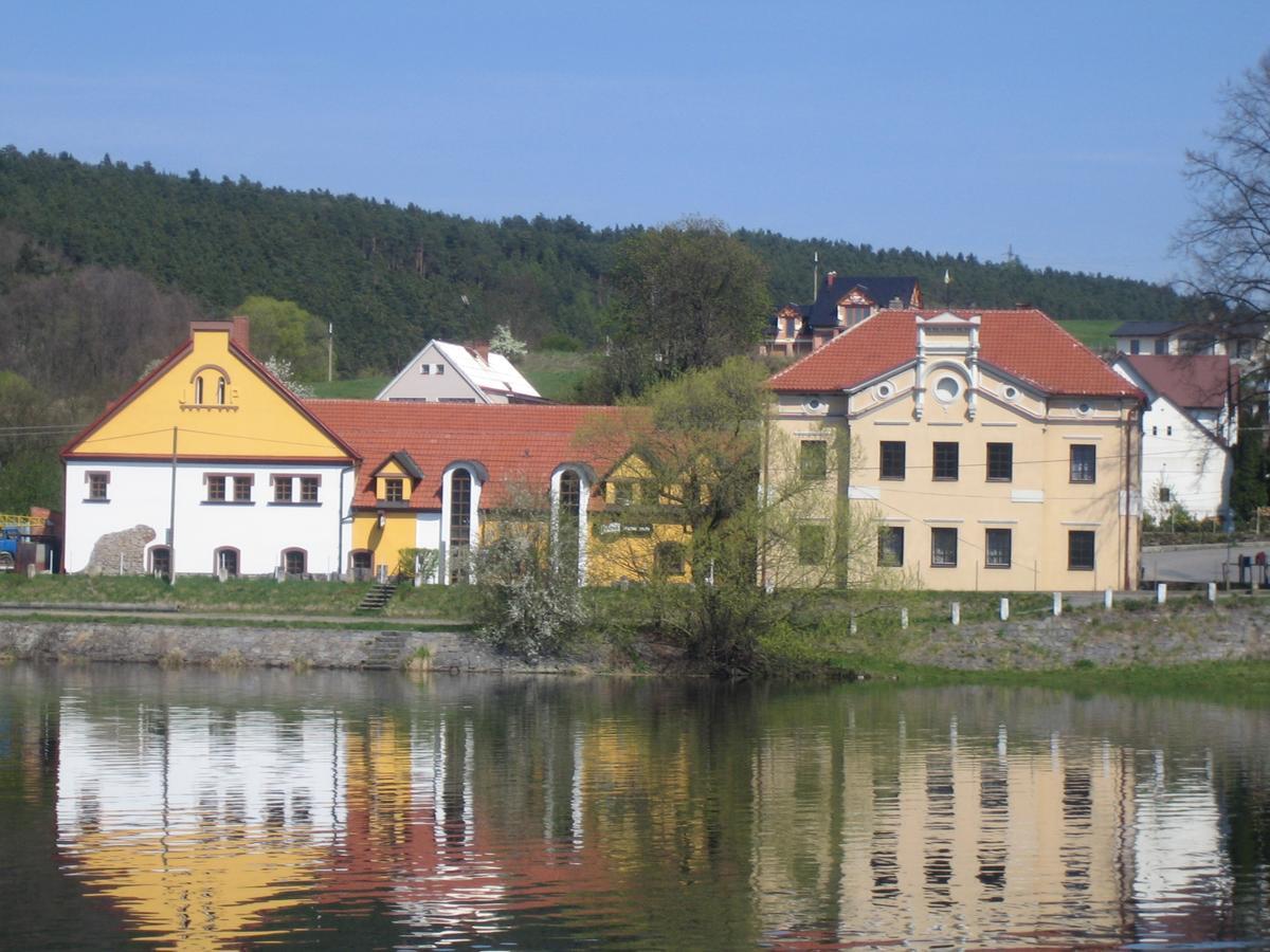 Penzion Patak Kamyk nad Vltavou Dış mekan fotoğraf